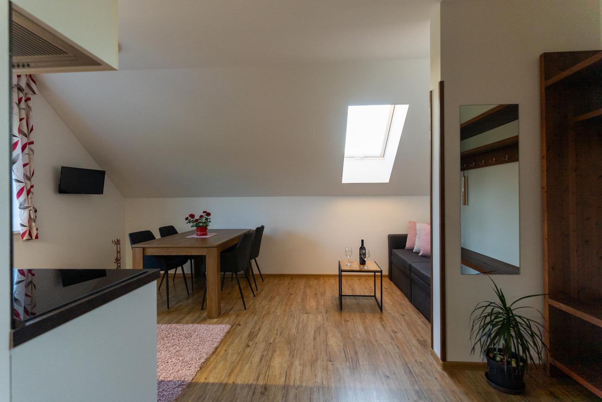 Apartmany Kohoutek A Slepicka V Novohradskych Horach Nove Hrady  Bagian luar foto