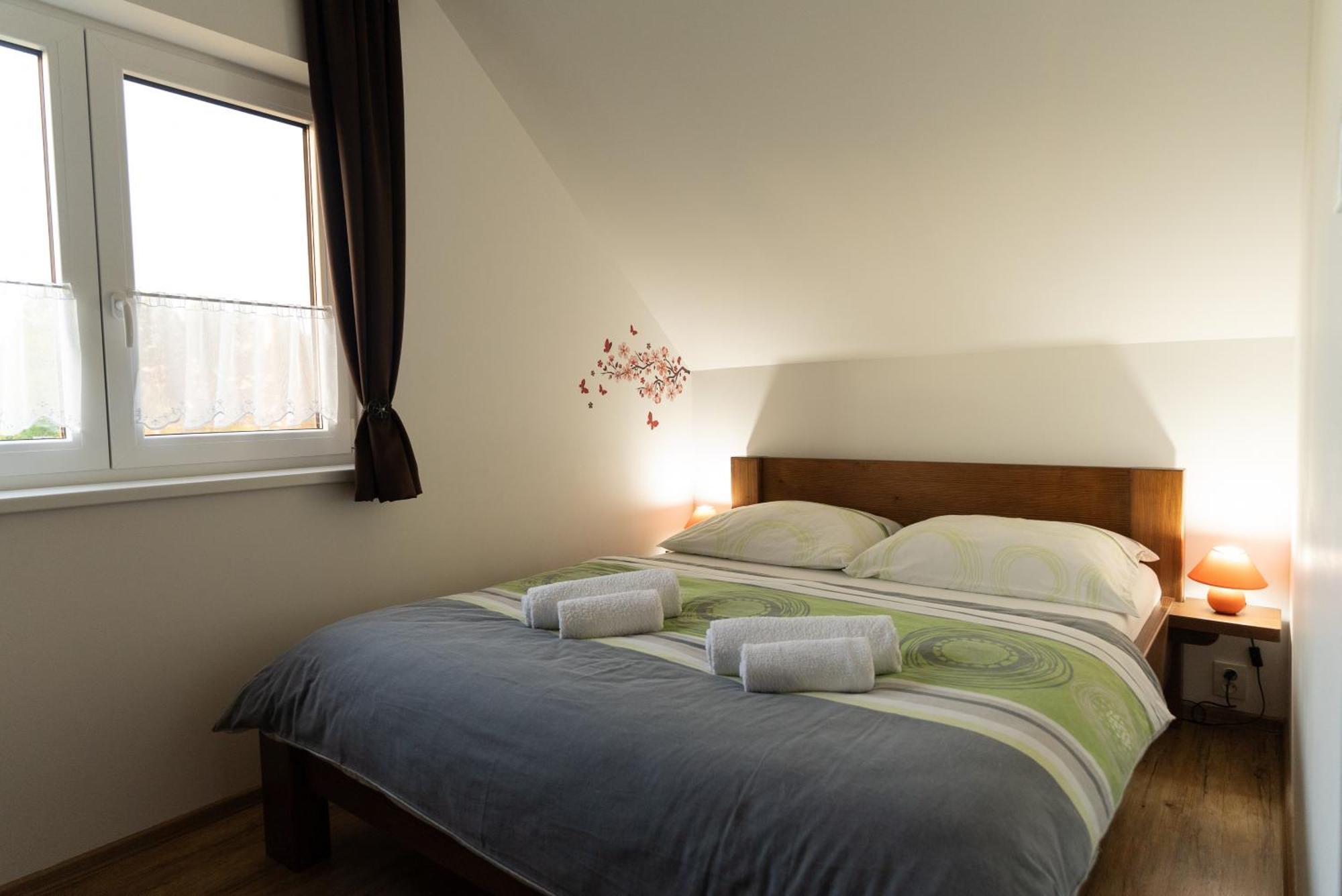 Apartmany Kohoutek A Slepicka V Novohradskych Horach Nove Hrady  Bagian luar foto